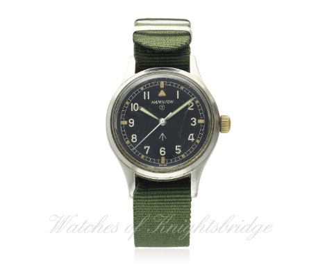 A GENTLEMAN'S STAINLESS STEEL BRITISH MILITARY HAMILTON R.A.F. PILOTS WRIST WATCH CIRCA 1960s
D: Black dial with applied Arab