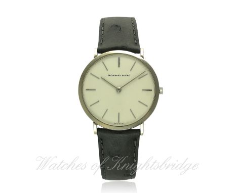 A GENTLEMAN'S 18K SOLID WHITE GOLD AUDEMARS PIGUET WRIST WATCH CIRCA 1970S, REF. B14925, WITH A COPY OF AP SERVICE PAPERS FRO