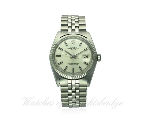 A GENTLEMAN'S STEEL & WHITE GOLD ROLEX OYSTER PERPETUAL DATEJUST BRACELET WATCH CIRCA 1971, REF. 1601
D: Silver dial with bla