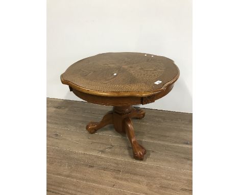 OAK STYLE COFFEE TRIPOD TABLE