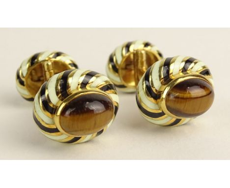Men's Vintage David Webb 18 Karat Yellow Gold, Tiger Eye and Enamel Cufflinks. Signed. Very Good Condition. Measures 1-1/8 In