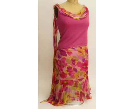 From a Palm Beach Socialite, a Retro/Vintage Heidi Weisel 2 Piece Top and Skirt Set. Labeled. Size 8. Good Condition. Skirt L