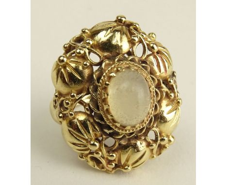 Lady's Vintage 14 Karat Yellow Gold and Moonstone Ring. Unsigned. Moonstone Measures 100mm x 8mm. Good Condition. Ring Size 7