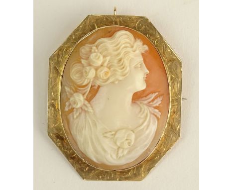 Vintage 14 Karat Yellow Gold and Carved Shell Cameo Pendant/Brooch. Signed 14K. Slight Dings otherwise Good Condition. Measur
