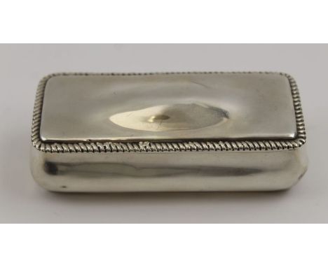 A late Victorian rectangular silver ring / trinket box, the hinged cover with gadroon border, opens to reveal gilded interior