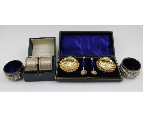 William Henry Leather, A pair of Edwardian silver scallop form salts, gilded interiors, with the matching pair of scallop bow