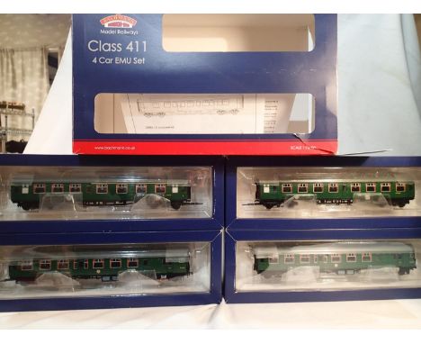 Bachmann 32-426, 4CEP EMU, four car electric multiple unit, Southern green, excellent condition, box in fair to good conditio