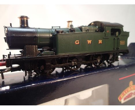 Bachmann 32-075B, class 56XX, 6606, green, GWR, excellent condition, detail fitted, no paperwork, box with wear. UK P&amp;P G