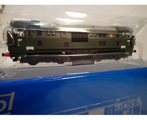 Dapol OO gauge, 4D-012-002, class 22 diesel, green, D6327, late crest, near mint condition, storage wear to box. UK P&amp;P G