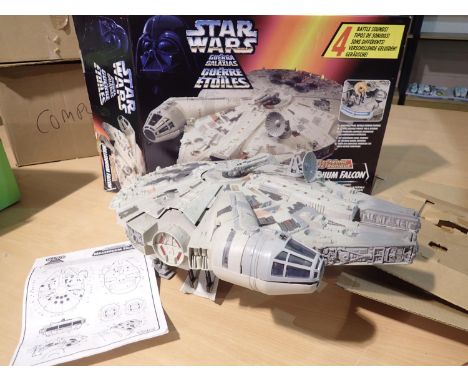 Boxed Star Wars 2005 Millennium Falcon, missing floor piece. UK P&amp;P Group 3 (£30+VAT for the first lot and £8+VAT for sub