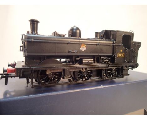 Bachmann 32-209, class 8750 Pannier tank, 3711, black, early crest, near mint condition, storage wear to box. UK P&amp;P Grou