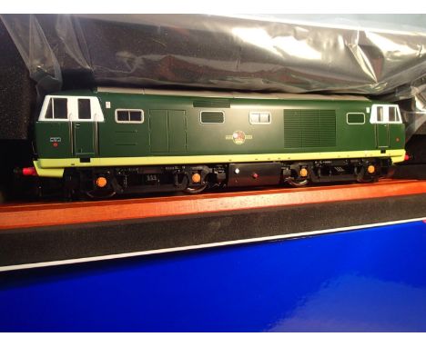 Heljan O gauge, class 35 diesel, two tone green, late crest, un-numbered, boxed as new. UK P&amp;P Group 2 (£20+VAT for the f