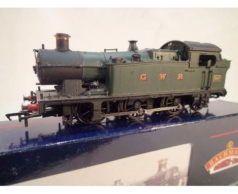 Bachmann 32-075, class 56XX tank, 5667, GWR green, detail fitted, excellent condition, box with wear. UK P&amp;P Group 1 (£16