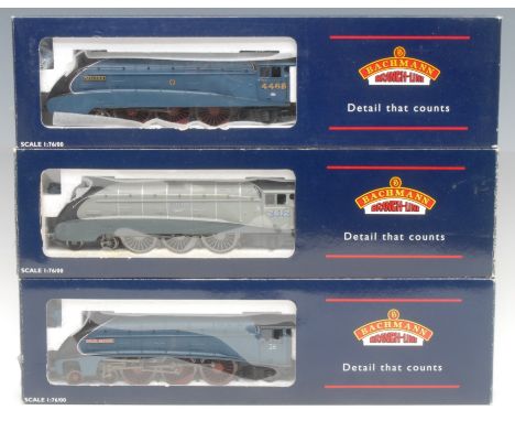 Bachmann Branch-Line Model Railways - 31-952 A4 4468 'Mallard' LNER Garter Blue with Valances locomotive, 00 gauge, boxed; 31