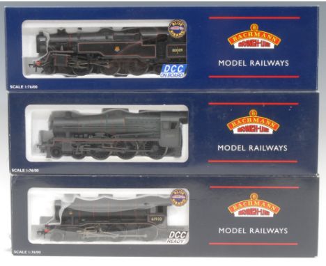 Bachmann Branch-Line Model Railways - 32-276 K3 61932 BR Lined Black Early Emblem Group Standard Tender locomotive, 00 gauge,