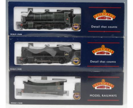 Bachmann Branch-Line Model Railways - 32-152 N class 31813 BR lined black l/crest locomotive, 00 gauge, boxed; 32-160 N class