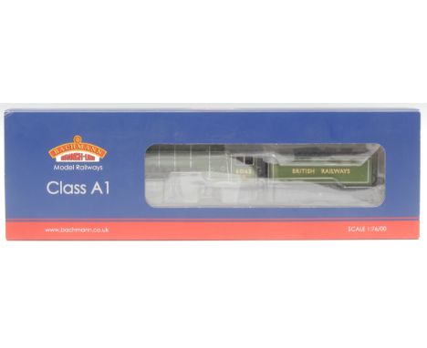 Bachmann Branch-line OO gauge model railways 'Class A1 4-6-2 locomotive and tender, Tornado 60163, BR Apple green livery, 32-
