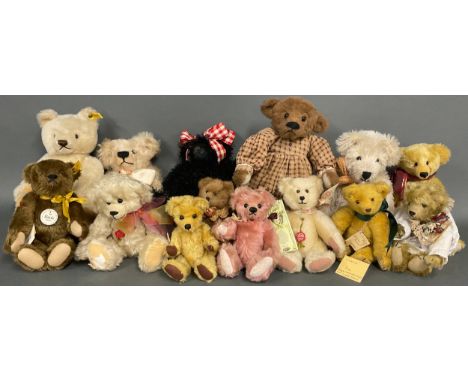 Teddy Bears - Steiff (Germany) EAN 000423, 1909 Classic Teddy Bear, brown mohair, trademark button in ear with red and yellow