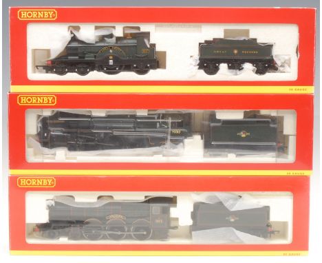 Hornby Model Railways - R2318 BR 4-6-0 Castle Class '5071 Spitfire' locomotive, 00 gauge, boxed; R2835 BR 4-6-2 Britannia Cla