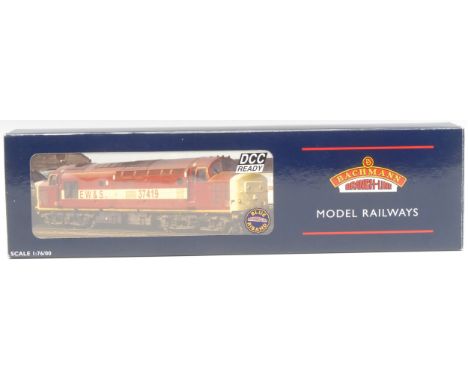 Bachmann Branch-line OO gauge model railways 'Class 37 Diesel 37 425 locomotive, Balchder y Cymoedd, BR blue and yellow, 32-3