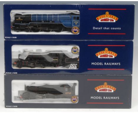 Bachmann Branch-Line Model Railways - 32-553 Class A1 60161 'North British' BR Blue E/Emblem locomotive, 00 gauge, boxed; 32-