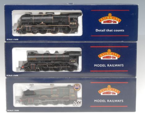 Bachmann Branch-Line Model Railways - 32-003 4936 'Kinlet Hall' Great Western with Crest Green locomotive, 00 gauge, boxed; 3