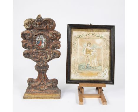 Devotional print of a saint 18th century and Monstrance in papier maché 18th centuryDevotieprent van een heilige 18e eeuw en 