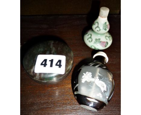 Carved Spinach jade pot, reverse glass painted snuff bottle and a small Chinese porcelain vase