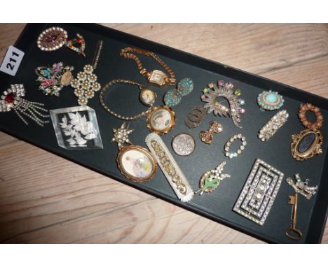 Tray of vintage 1940's to 1950's costume jewellery, some silver, inc. watches, intaglio seal brooch, etc.