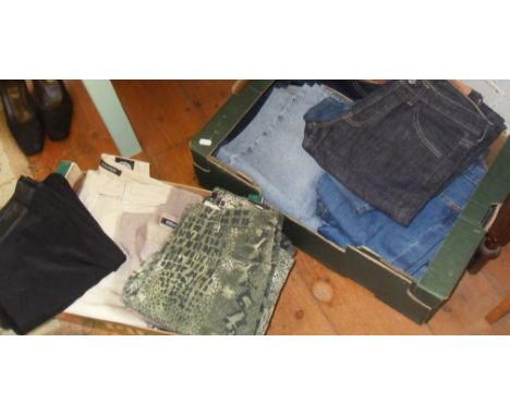 Vintage clothing: Fourteen pairs of ladies Levi's jeans and some Peter Golding jeans, circa 1990's