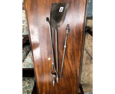 SET OF IRON FIRE TOOLS 