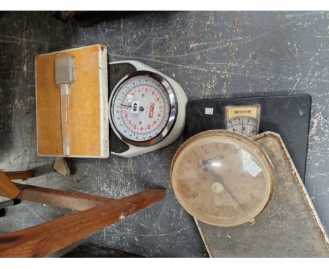 FOUR SETS OF BATHROOM SCALES BY SECA, BOOTS AND SALTER, THE LATTER MEASURING IN LBS ONLY 