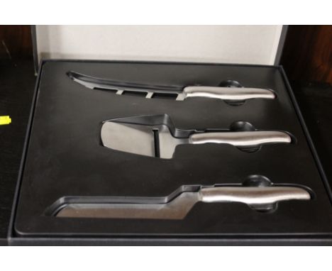 Sold at Auction: CASE KITCHEN CUTLERY 5 STAINLESS STEEL KNIFE SET