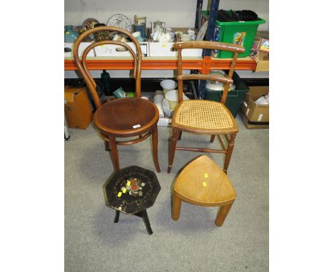TWO VINTAGE CHAIRS TO INCLUDE A BENTWOOD EXAMPLE AND TWO STOOLS (4)