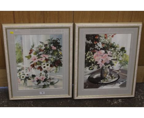 A QUANTITY OF FRAMED AND GLAZED PICTURES AND PRINTS, FRAMES, ETC