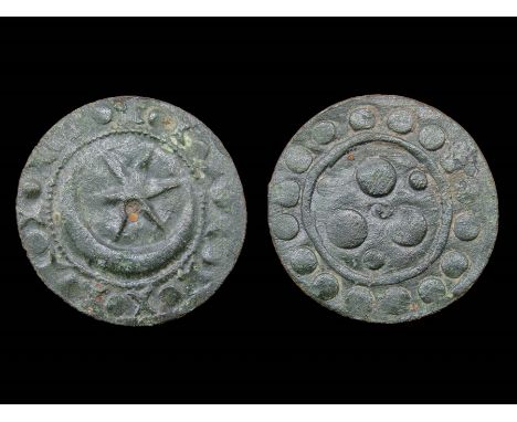 English Medieval Jetton. Edward II, 1307-27. Type 3. Copper, 1.98g. 2136 mm. Star and crescent, pelleted border. R. Three lar