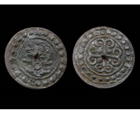 English Medieval Jetton. Edward II, 1307-27. Type 1, Sterling head (Fox class 14). Copper, 1.28g. 20.30 mm. Crowned facing bu