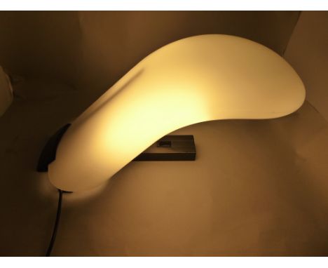 A modernist 1970s Italian desk lamp in white Murano glass H28cm W60cm D27.5cm.