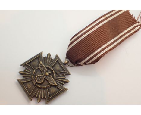 WWII Third Reich German Socialist Party 10 Year service medal