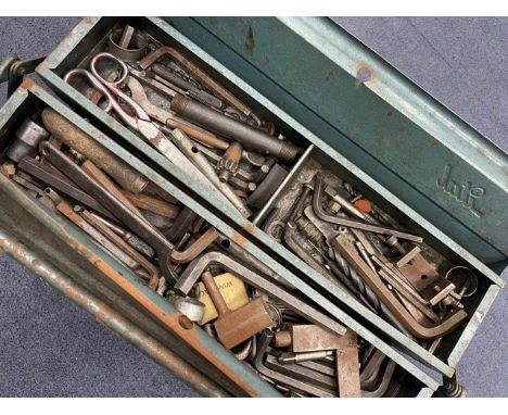 LOT OF VINTAGE TOOLS, contained in a metal tool box
