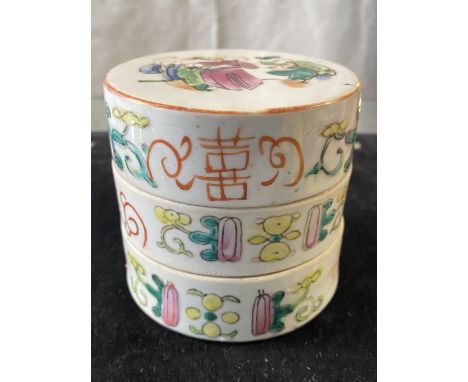 A hand painted Chinese ceramic three part lidded box