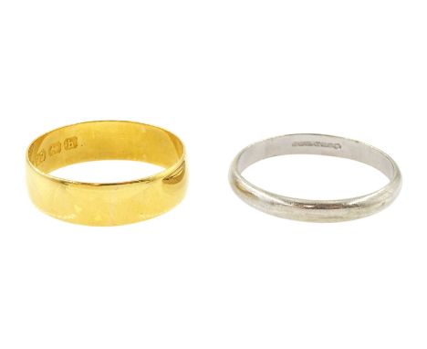 Edwardian 22ct gold wedding band, Birmingham 1907 and a later 18ct white gold wedding band, Birmingham 2002Condition Report:2