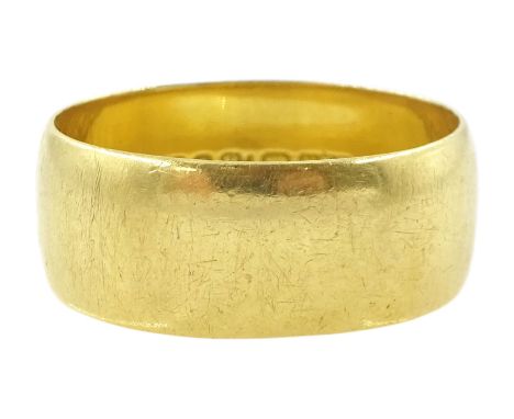 18ct gold wedding ring, London 1965Condition Report:Approx 8.25gm, size V, depth = 9mm