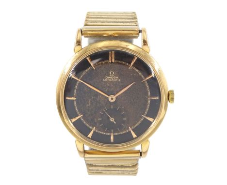 Omega gentleman's 18ct gold automatic bumper wristwatch, Cal. 30.10.RA, serial No. 10274806, black dial with dagger hour mark