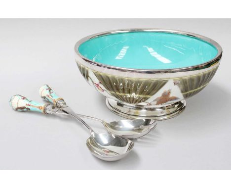 A Wedgewood Majolica Salad Bowl,  with pair of matching servers (3)25.25cm diamaterSome crazing, patch of staining to the und