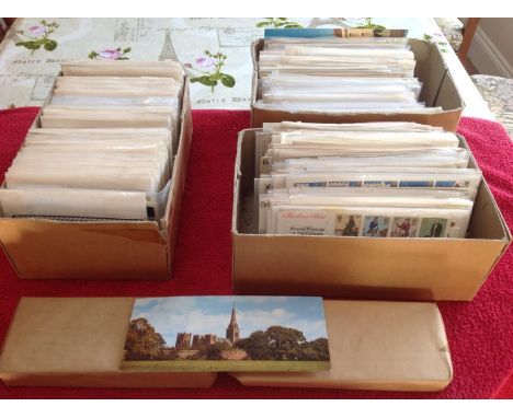 Approximately 518 First Day Covers. Themes include the 50th anniversary of the RAF; the first Scheduled Hovermail on the Port