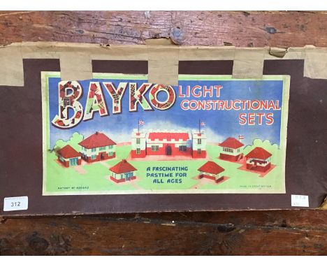 A boxed Bayko 'Light Constructional Sets', outfit no. 6 