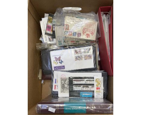 Great Britain and World Covers, etc.A large box containing a large quantity of covers - main strength in duplicated Zambia an