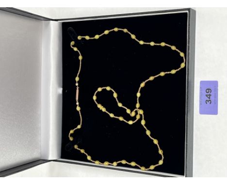 A jade necklace with 9ct barrel clasp. 32' long