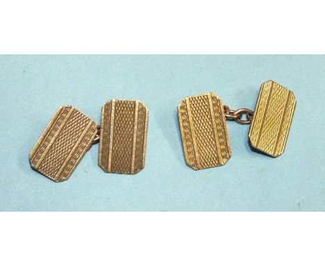 A pair of 9ct gold cufflinks with engine-turned decoration, 5.1g.
